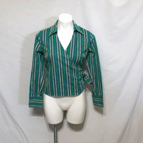 Valerie Stevens Pinstripe Wrap Top PS Metallic Accents Office Casual Work Look - Picture 2 of 6